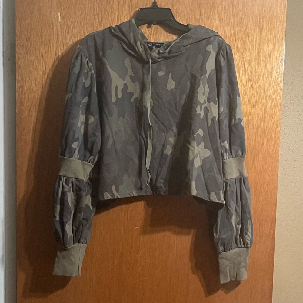 ELOQUII Camo Crop Sweatshirt with Hoodie